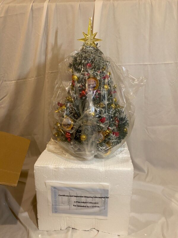 Bradford Exchange Thomas Kinkade Snowglobe Christmas Tree with Lights Music