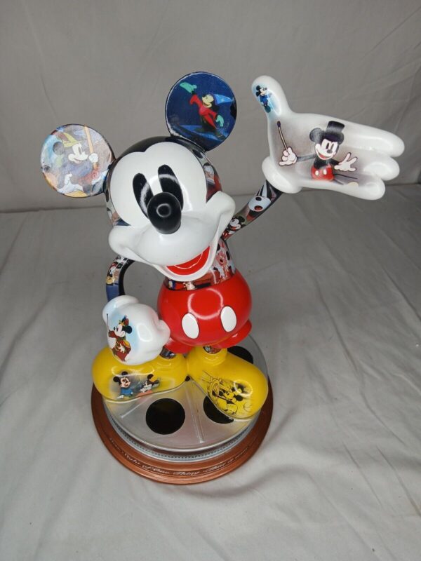 Disney Mickey Mouse Magical Moments Sculpture No A7299