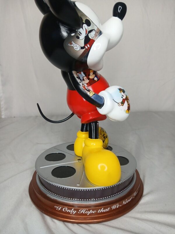 Disney Mickey Mouse Magical Moments Sculpture No A7299