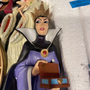 Disney Classic Villains Timeless Treachery Cuckoo Clock Sculpture No A2262