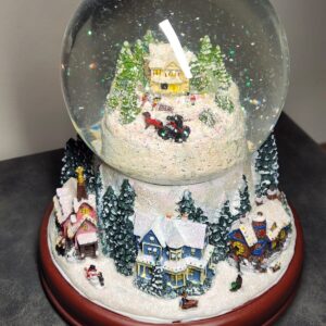 Thomas Kinkade Victorian Village Snowglobe Music And Lights