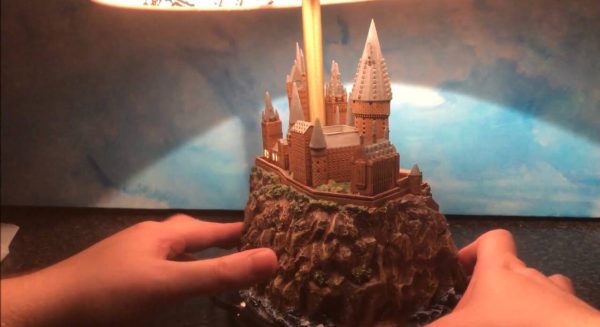 Harry Potter Hogwarts Castle Illuminating Sculpture Table Lamp