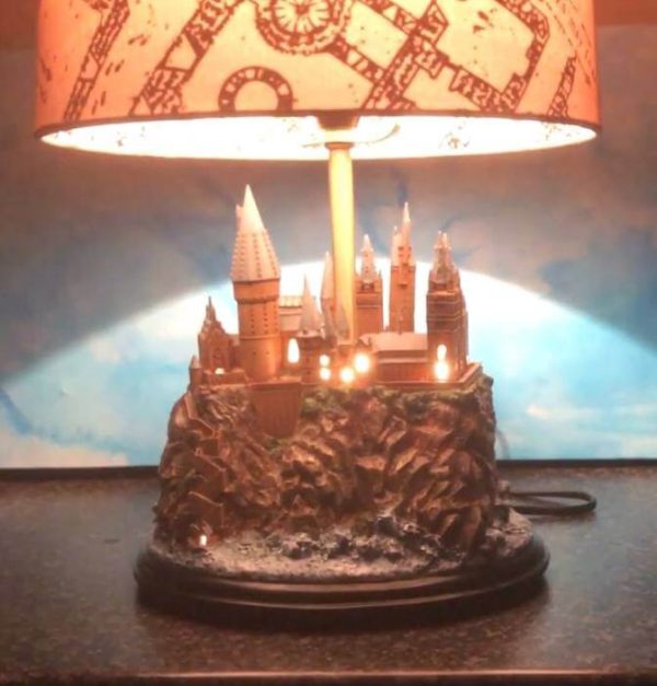 Harry Potter Hogwarts Castle Illuminating Sculpture Table Lamp
