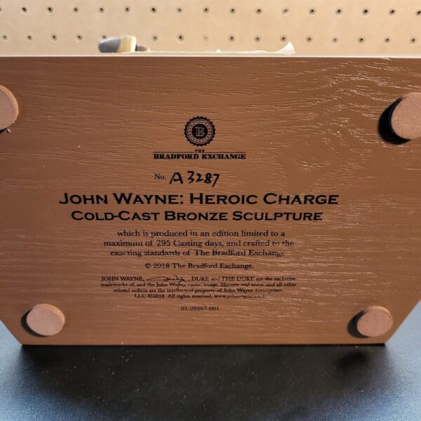 John Wayne Heroic Charge Bradford Exchange Western Figurine Bronze Sculpture No A3287