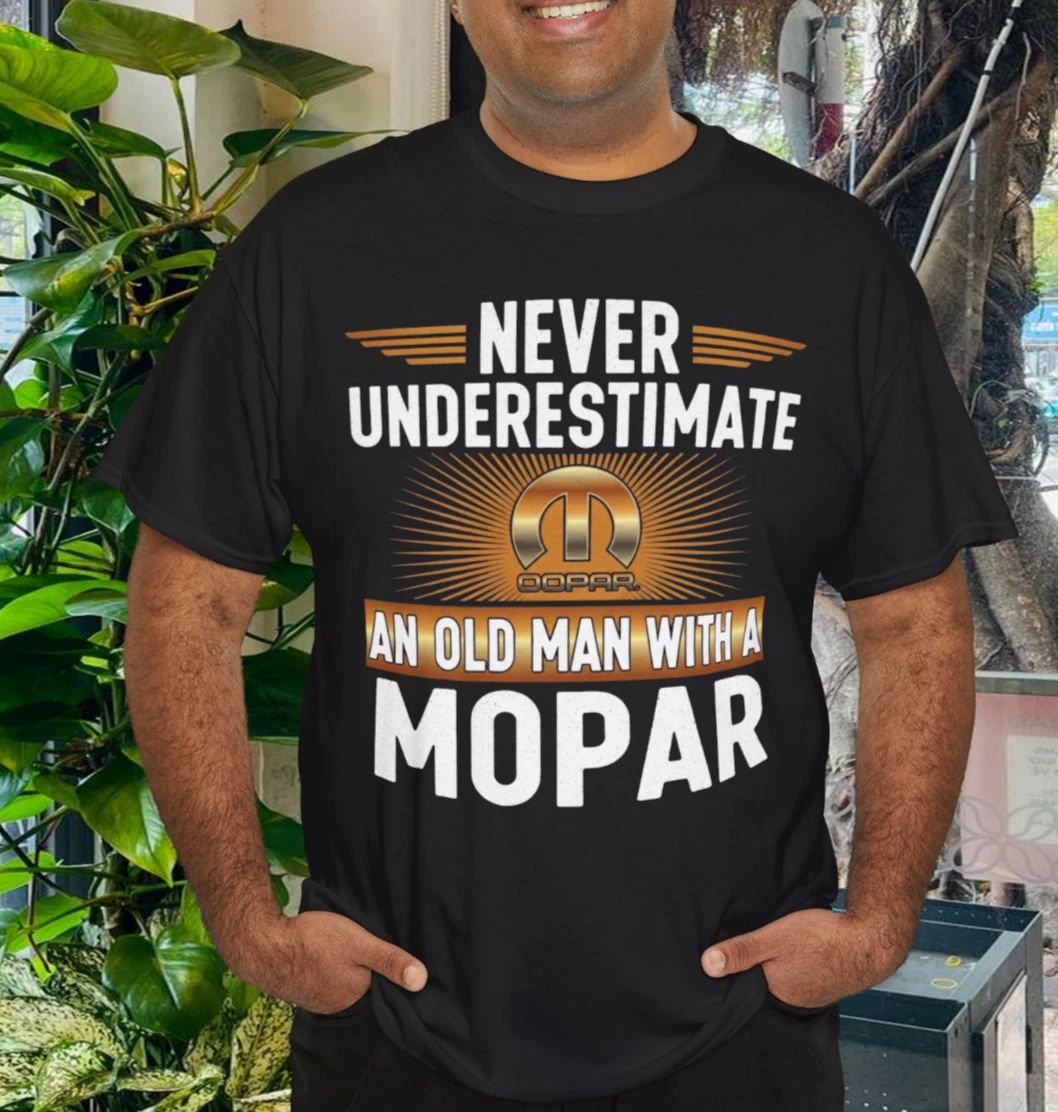 Never Underestimate An Old Man With A Mopar vintag T-Shirts Heavyweight T-shirt Never Underestimate An Old Man With A Mopar vintag T-Shirts Heavyweight T-shirt